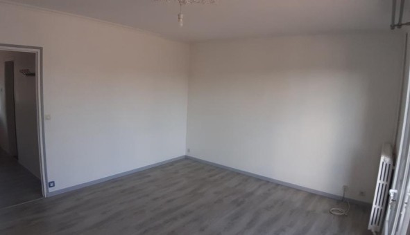 Logement tudiant T5 à Bzu le Gury (02310)