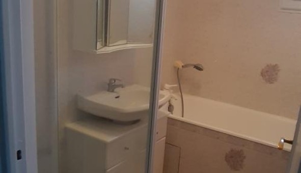 Logement tudiant T5 à Bzu le Gury (02310)