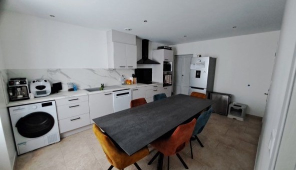 Logement �tudiant T5 &agrave; Bidon (07700)