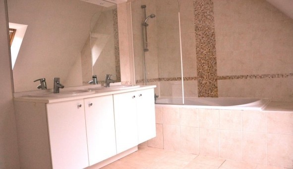 Logement �tudiant T5 &agrave; Bois d'Ennebourg (76160)