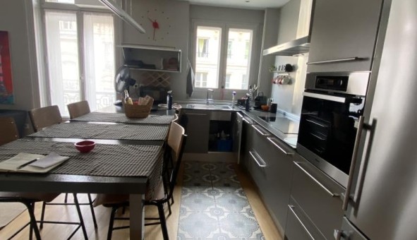 Logement tudiant T5 à Bordeaux (33300)