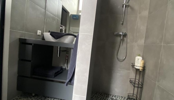 Logement tudiant T5 à Bordeaux (33300)
