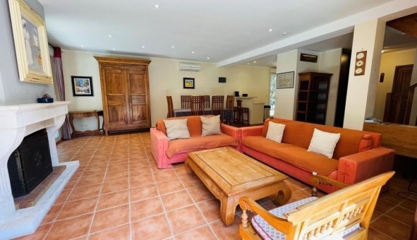 Logement �tudiant T5 &agrave; Bormes les Mimosas (83230)