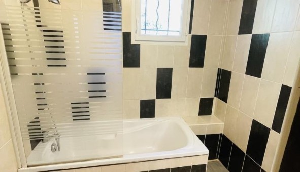 Logement �tudiant T5 &agrave; Bormes les Mimosas (83230)