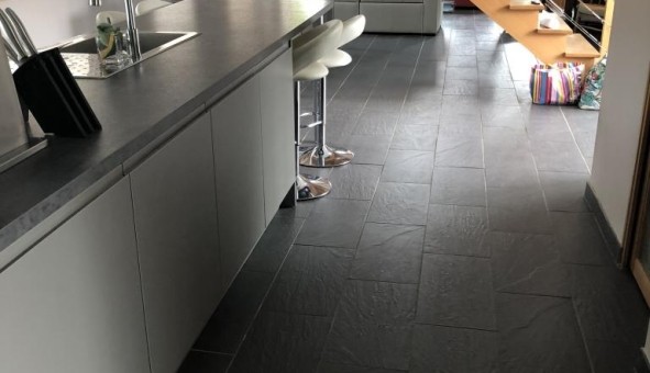 Logement tudiant T5 à Brandivy (56390)