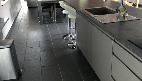 Logement tudiant T5 à Brandivy (56390)