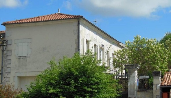 Logement étudiant Location T5 Vide Bussac sur Charente (17100)