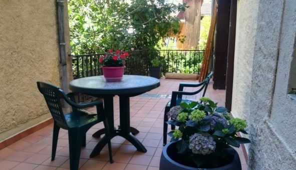Logement tudiant Location T5 Vide Cahors (46000)