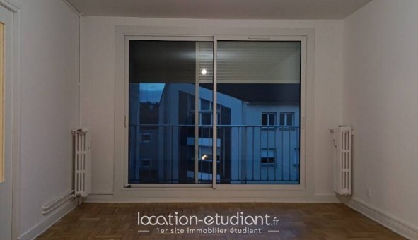 Logement étudiant Location T5 Vide Cahors (46000)