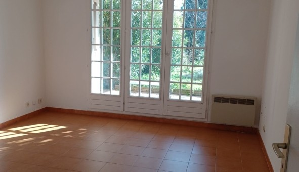 Logement tudiant T5 à Castellar (06500)