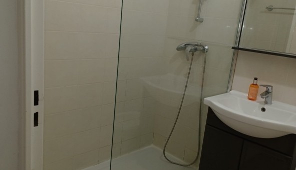 Logement tudiant T5 à Castellar (06500)