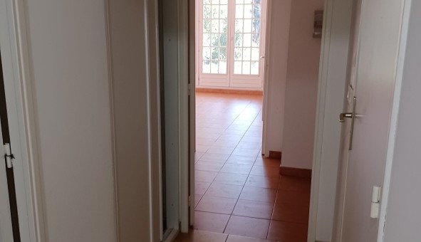 Logement tudiant T5 à Castellar (06500)
