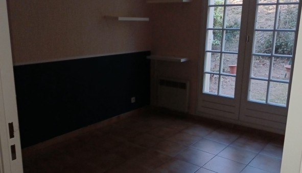 Logement tudiant T5 à Castellar (06500)