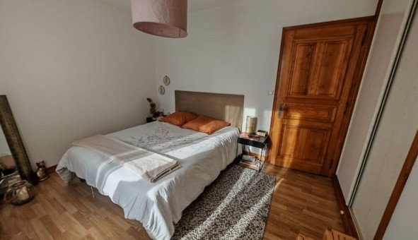 Logement �tudiant T5 &agrave; Cellieu (42320)