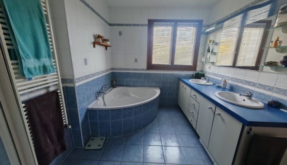 Logement �tudiant T5 &agrave; Cellieu (42320)