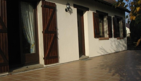 Logement tudiant Location T5 Vide Cercottes (45520)
