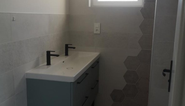 Logement tudiant T5 à Chalencon (07240)