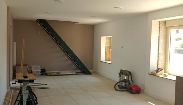Logement tudiant T5 à Champsevraine (52500)