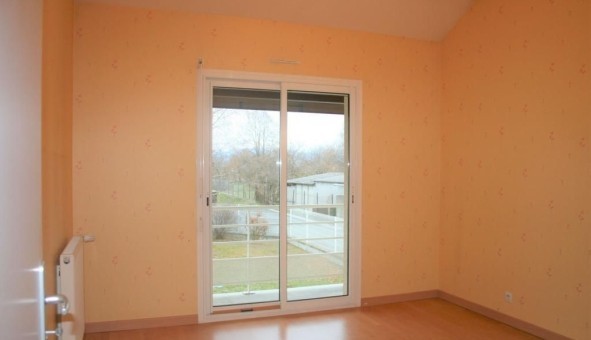 Logement �tudiant T5 &agrave; Chappes (63720)