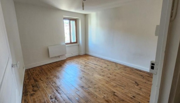 Logement tudiant T5 à Charnat (63290)