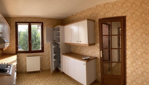Logement tudiant T5 à Chtenoy le Royal (71880)