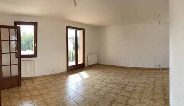 Logement tudiant T5 à Chtenoy le Royal (71880)