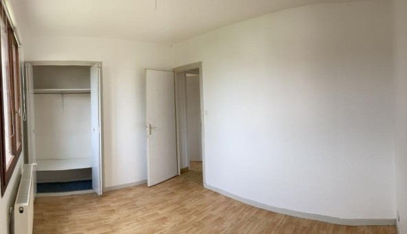 Logement tudiant T5 à Chtenoy le Royal (71880)