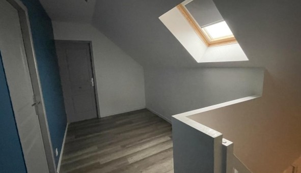 Logement �tudiant T5 &agrave; Combreux (45530)