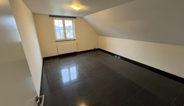 Logement �tudiant T5 &agrave; Comines (59560)