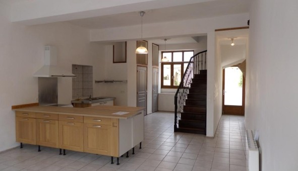 Logement �tudiant T5 &agrave; Cosne d'Allier (03430)