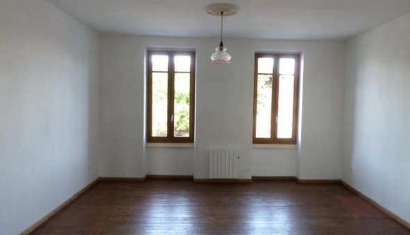 Logement �tudiant T5 &agrave; Cosne d'Allier (03430)