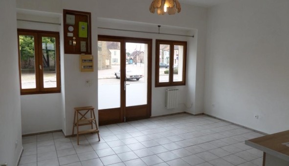 Logement �tudiant T5 &agrave; Cosne d'Allier (03430)