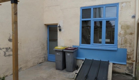 Logement �tudiant T5 &agrave; Cosne d'Allier (03430)