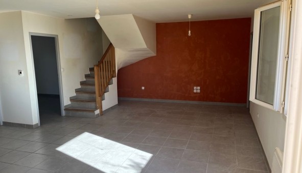 Logement �tudiant T5 &agrave; Cuers (83390)