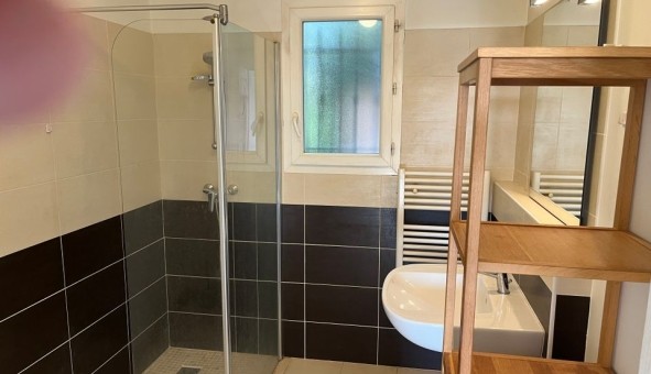 Logement �tudiant T5 &agrave; Cuers (83390)