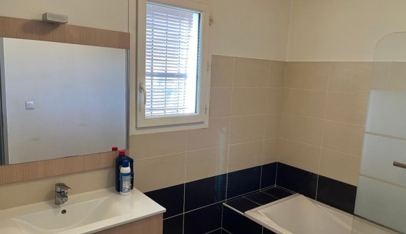 Logement �tudiant T5 &agrave; Cuers (83390)