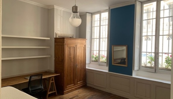 Logement tudiant T5 à Dijon (21000)