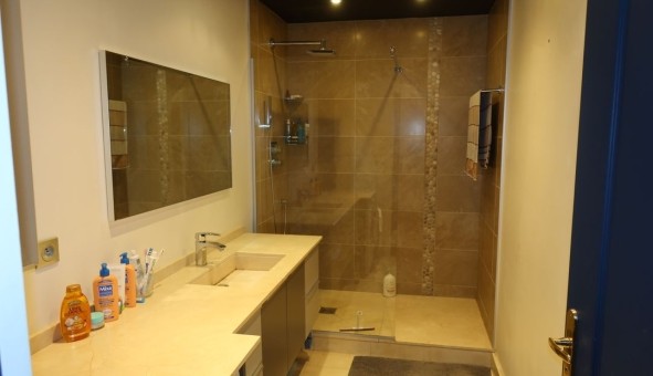 Logement �tudiant T5 &agrave; �cole Valentin (25480)