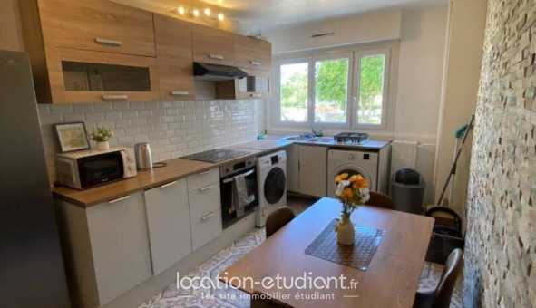 Logement �tudiant Location T5 Meubl&eacute; �vry (91000)