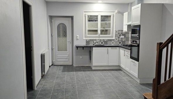 Logement �tudiant T5 &agrave; Fl�ac (16730)