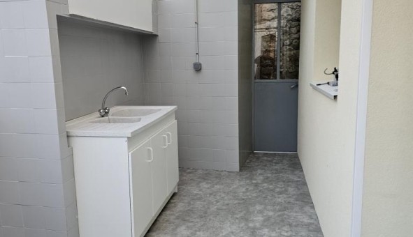 Logement �tudiant T5 &agrave; Fl�ac (16730)