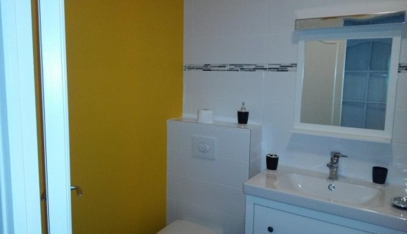 Logement �tudiant T5 &agrave; Gastes (40160)