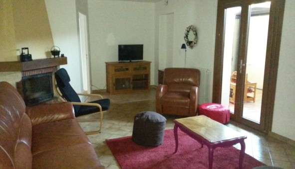 Logement �tudiant T5 &agrave; Gastes (40160)