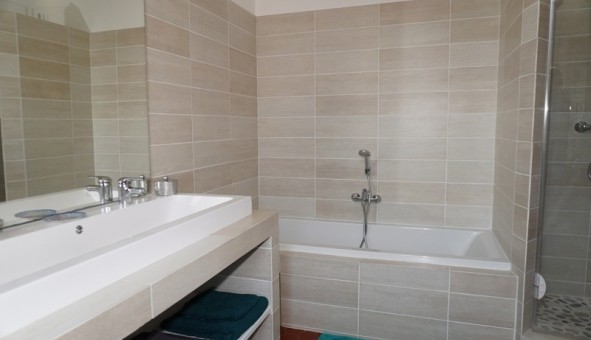 Logement tudiant T5 à Grasse (06130)