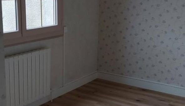 Logement tudiant T5 à Guilly (45600)