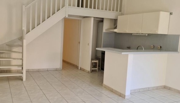 Logement tudiant T5 à Hyres (83400)