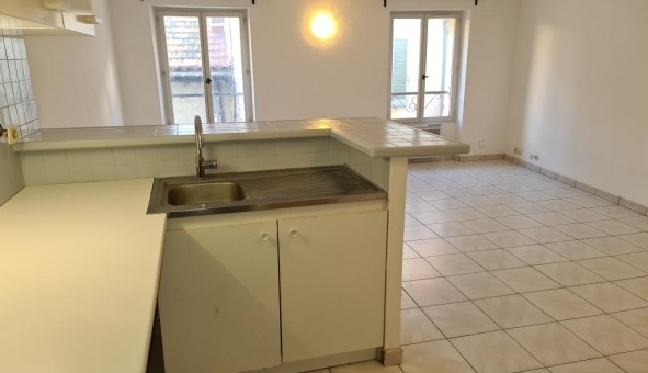 Logement tudiant T5 à Hyres (83400)