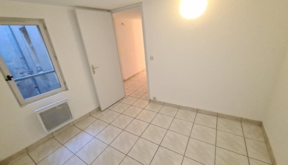 Logement tudiant T5 à Hyres (83400)