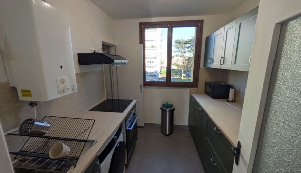Logement �tudiant T5 &agrave; Jou� l�s Tours (37300)