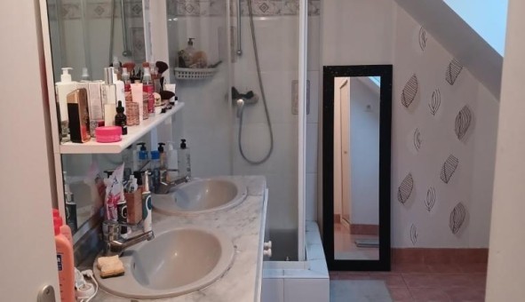 Logement tudiant T5 à Kergrist (56300)